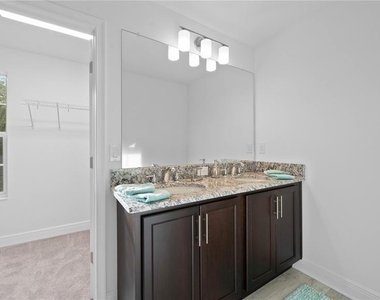 1156 37th Avenue N - Photo Thumbnail 31