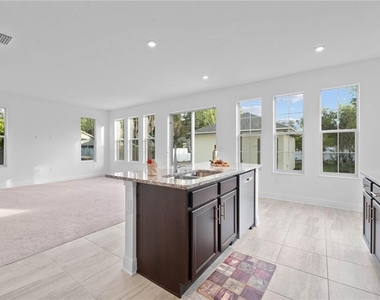 1156 37th Avenue N - Photo Thumbnail 16