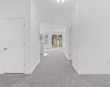 1156 37th Avenue N - Photo Thumbnail 2