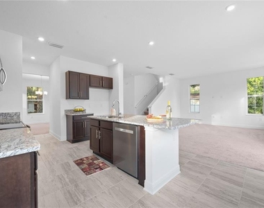 1156 37th Avenue N - Photo Thumbnail 14