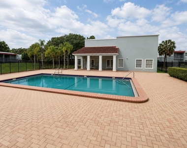 2812 Somerset Park Drive - Photo Thumbnail 9