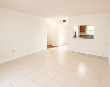 2812 Somerset Park Drive - Photo Thumbnail 5