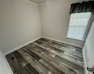 34652 Blue Starling Street - Photo Thumbnail 20