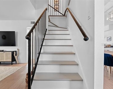 8067 123rd Street - Photo Thumbnail 16