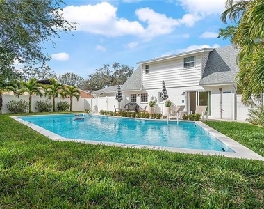 8067 123rd Street - Photo Thumbnail 38