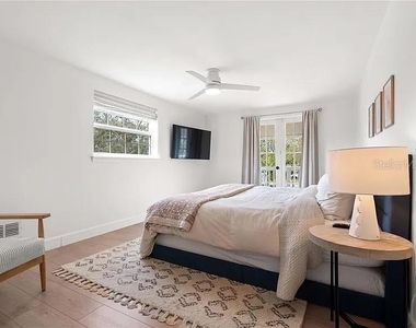 8067 123rd Street - Photo Thumbnail 28