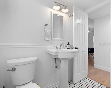 8067 123rd Street - Photo Thumbnail 19