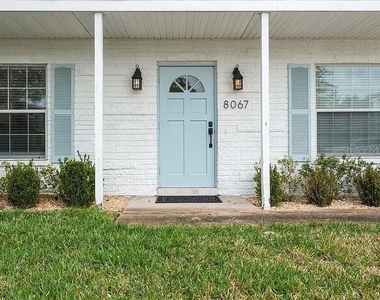 8067 123rd Street - Photo Thumbnail 2