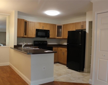 5602 Baywater Drive - Photo Thumbnail 4