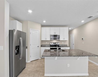2710 Scarlet Bay Place - Photo Thumbnail 25