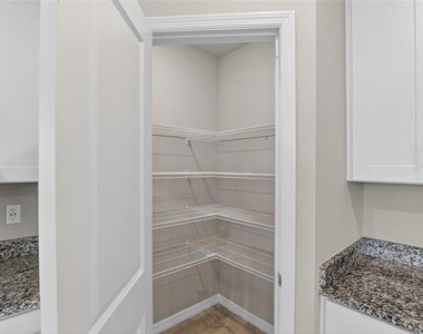 2710 Scarlet Bay Place - Photo Thumbnail 27