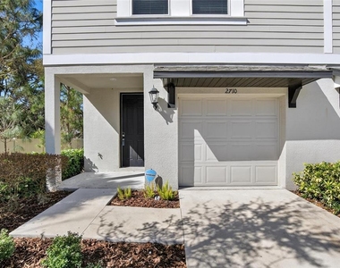 2710 Scarlet Bay Place - Photo Thumbnail 3