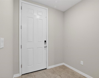 2710 Scarlet Bay Place - Photo Thumbnail 16