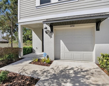 2710 Scarlet Bay Place - Photo Thumbnail 4