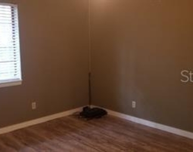 655 7th Avenue N - Photo Thumbnail 8