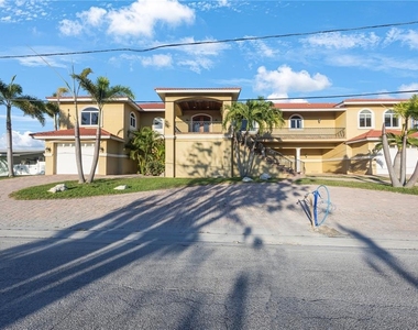736 Pruitt Drive - Photo Thumbnail 1