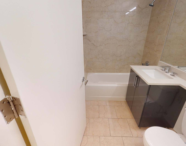 10 Hanover Square - Photo Thumbnail 16