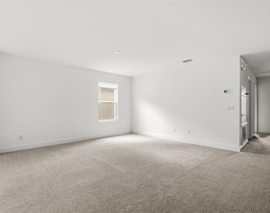 14452 Crestavista Avenue - Photo Thumbnail 19
