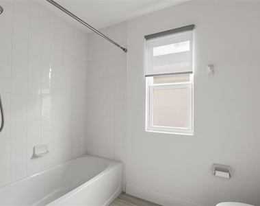 14452 Crestavista Avenue - Photo Thumbnail 34