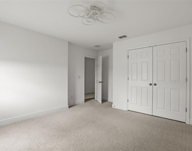 14452 Crestavista Avenue - Photo Thumbnail 23