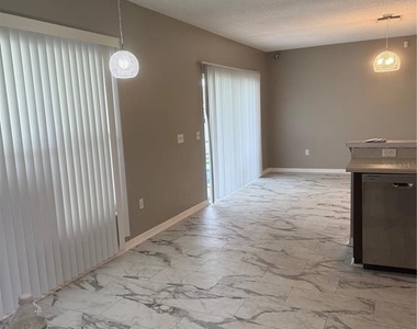 517 Maricopa Drive - Photo Thumbnail 8