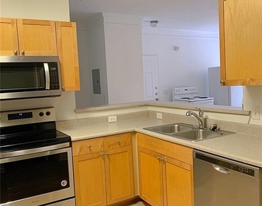 8848 Villa View Circle - Photo Thumbnail 2