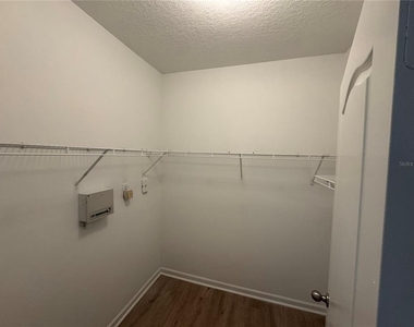 8848 Villa View Circle - Photo Thumbnail 7