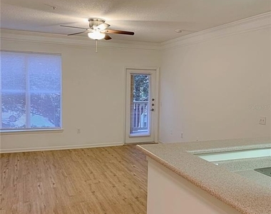 8848 Villa View Circle - Photo Thumbnail 6
