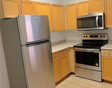 8848 Villa View Circle - Photo Thumbnail 1