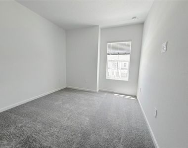 3076 Chromatic Street - Photo Thumbnail 9