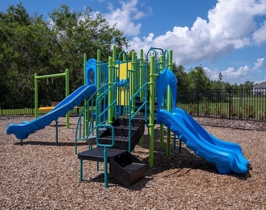 2747 Skyline Loop - Photo Thumbnail 24