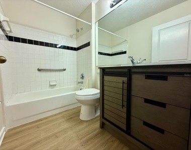 606 Market Street - Photo Thumbnail 10