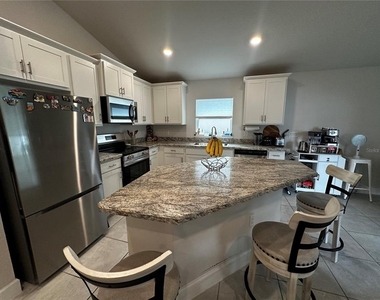 4579 Se 25th Loop - Photo Thumbnail 4