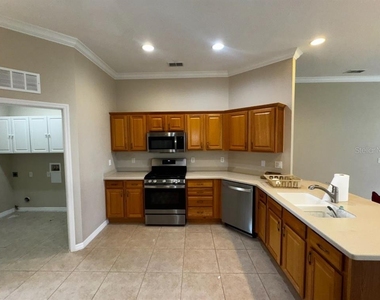 8821 Sw 82nd Court Road - Photo Thumbnail 6