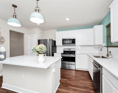 5433 Keaton Springs Drive - Photo Thumbnail 15