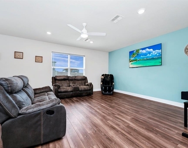 5433 Keaton Springs Drive - Photo Thumbnail 11