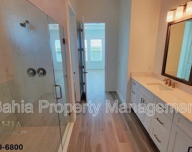 1074 Seagrape Drive - Photo Thumbnail 25