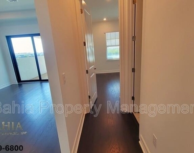 1074 Seagrape Drive - Photo Thumbnail 32