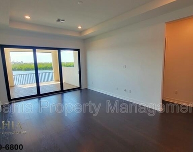 1074 Seagrape Drive - Photo Thumbnail 27