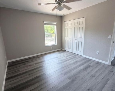 1088 Nomad Road - Photo Thumbnail 5