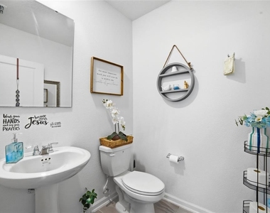 4980 Four Strand Court - Photo Thumbnail 8