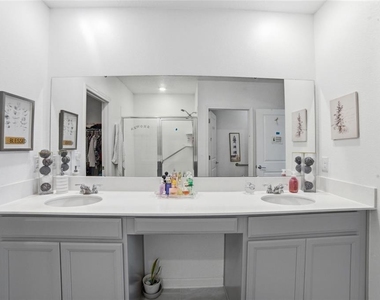 4980 Four Strand Court - Photo Thumbnail 12