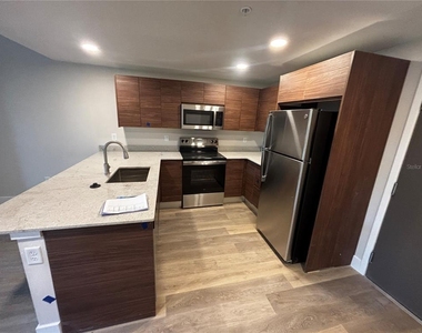 4424 S Texas Avenue - Photo Thumbnail 1