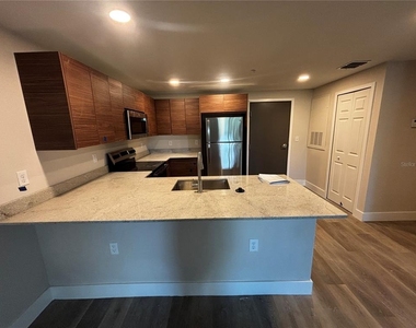 4424 S Texas Avenue - Photo Thumbnail 2