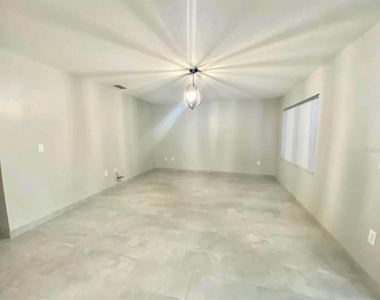 604 Patrick Avenue - Photo Thumbnail 3