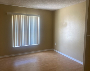 12949 Odyssey Lake Way - Photo Thumbnail 9