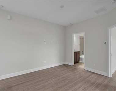 13770 Rosbash Alley - Photo Thumbnail 10