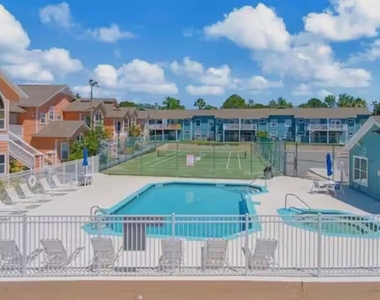 8710 Rain Forest Place - Photo Thumbnail 32