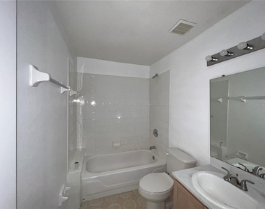 8710 Rain Forest Place - Photo Thumbnail 29
