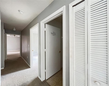 8710 Rain Forest Place - Photo Thumbnail 11